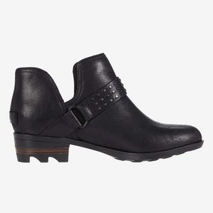 SOREL Lolla II Strap Stud Leather Ankle Booties